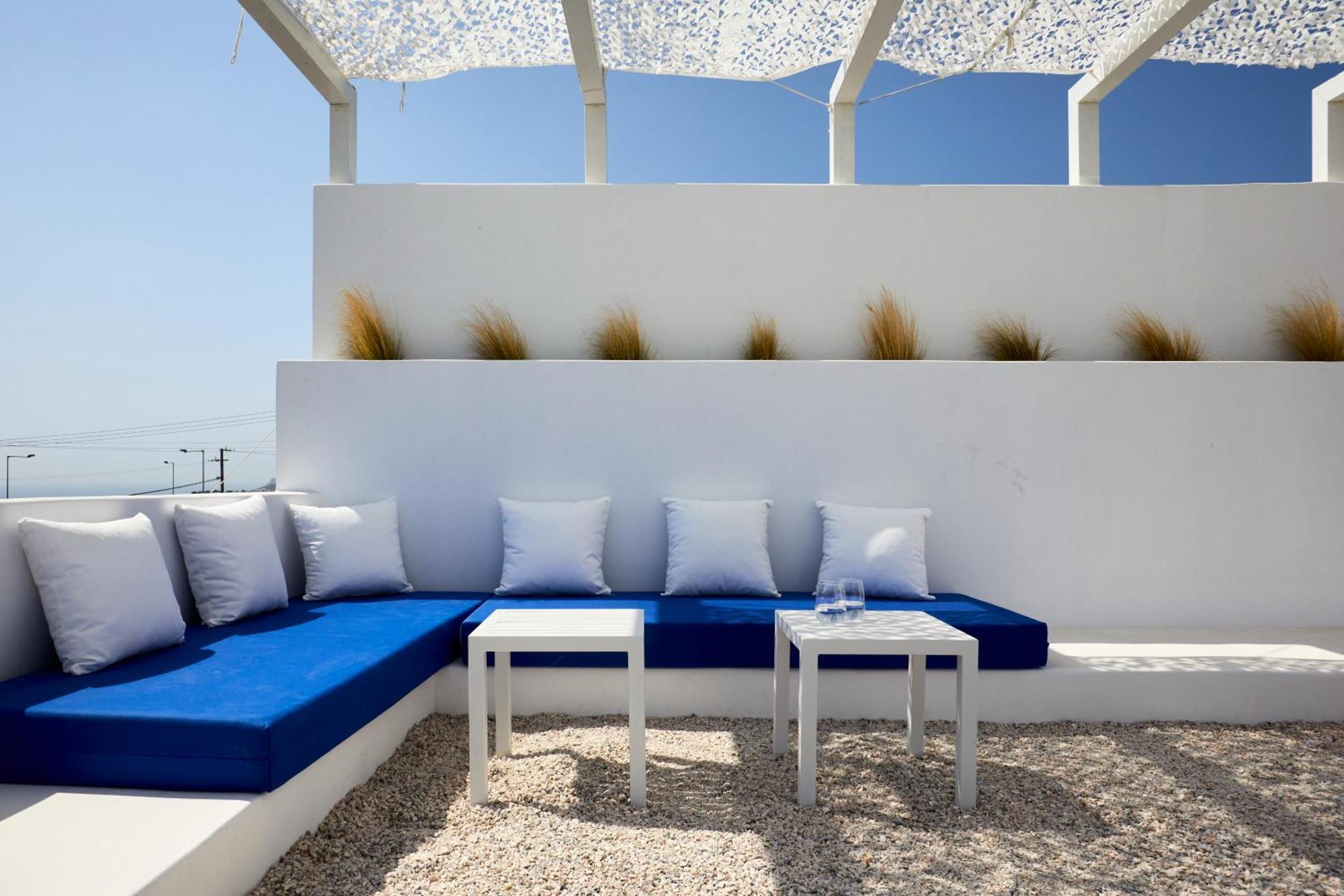 Thadeos With Private Jetted Pool Villa Fira (Santorini)